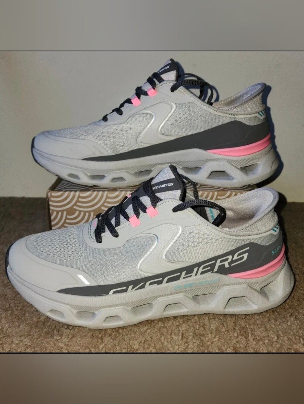 Womens Skechers Hands Free Slip Ins Glide Step Altus Athletic Sneaker Trainers